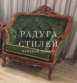 Кресло мягкое из массива дерева в домашний кабинет, Роял Люкс